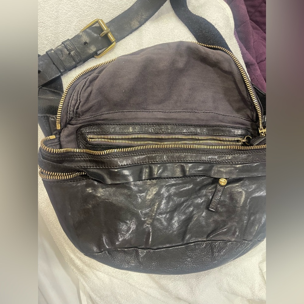 Campomaggi unisex Classic black leather bag! Purchased from Free people - Picture 12 of 15